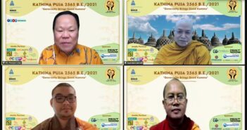 Kathina Puja KMB Dhammavadhana – Menanam Kebajikan di Hari Kathina